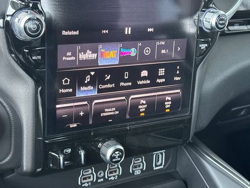 New 2026 RAM 1500 Laramie w/ Night Edition AWD/4WD image 19