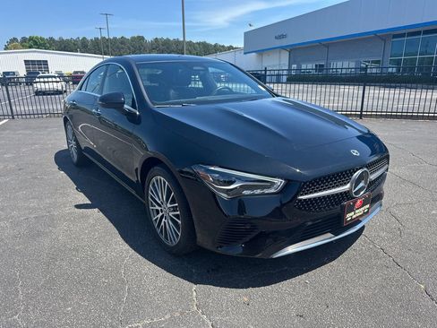 Used 2025 Mercedes-Benz CLA 250 image 4