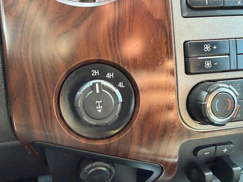 Used 2012 Ford F250 Lariat w/ Chrome Pkg AWD/4WD image 17