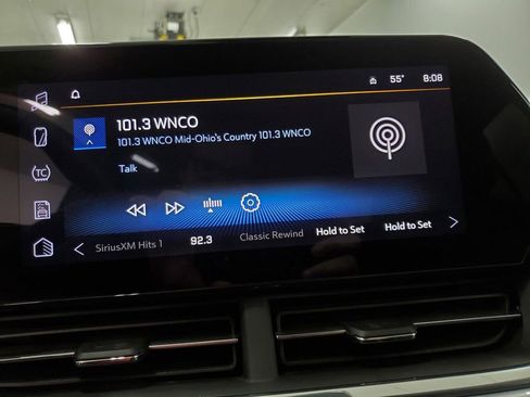 Used 2025 Chevrolet Trax LT w/ LT Convenience Package image 15