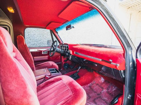 Used 1990 GMC Jimmy 4WD image 39