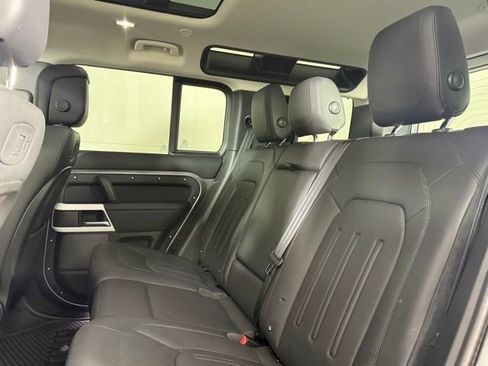 Used 2020 Land Rover Defender 110 First Edition image 24