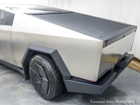 Used 2024 Tesla Cybertruck Cyberbeast image 9