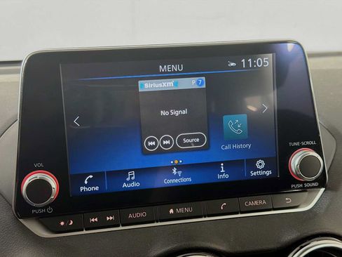 Used 2025 Nissan Sentra SV FWD image 12