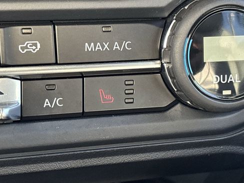 Used 2024 Ford Bronco Black Diamond image 23