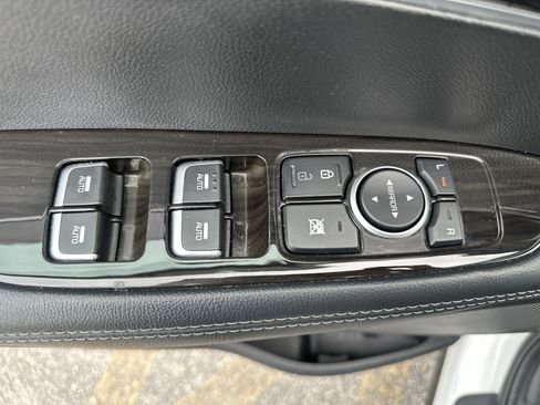 Used 2020 Kia Sorento LX w/ LX I4 Convenience Package FWD image 15
