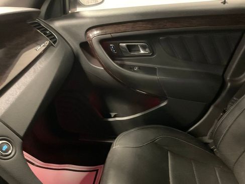 Used 2015 Ford Taurus Limited w/ Equipment Group 301A image 32