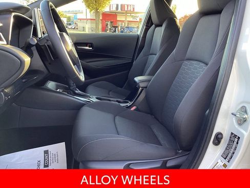 Used 2024 Toyota Corolla SE image 13