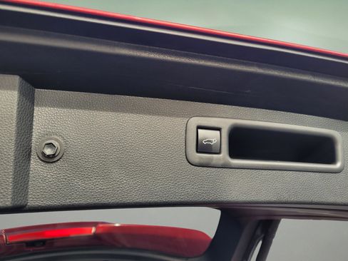 Used 2022 Toyota Highlander XSE image 29