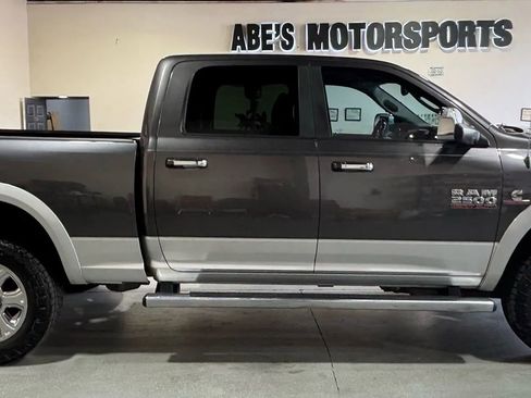 Used 2015 RAM 2500 Laramie w/ Convenience Group image 4