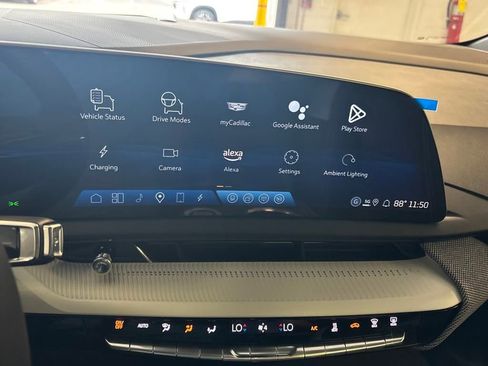 New 2025 Cadillac Optiq Sport 1 image 43