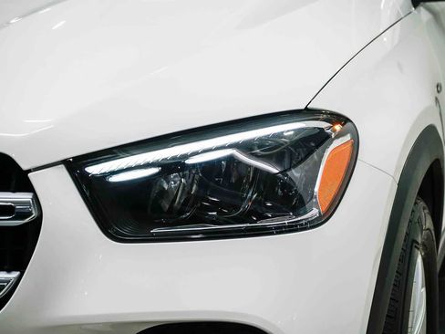 Used 2025 Mercedes-Benz GLE 450e 4MATIC image 7