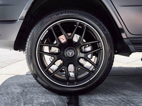 Used 2025 Mercedes-Benz G 63 AMG 4MATIC image 21