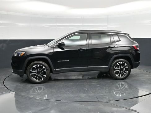 Certified 2022 Jeep Compass Limited image 6