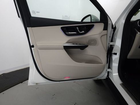 Certified 2026 Mercedes-Benz GLC 300 4MATIC image 5