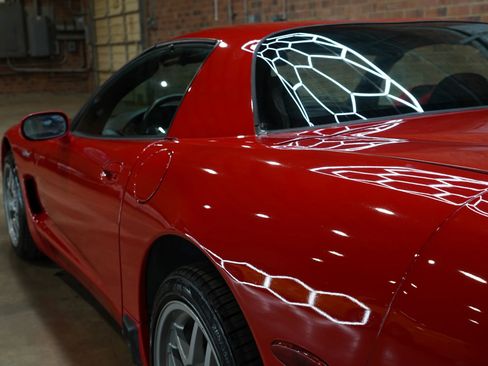 Used 2002 Chevrolet Corvette Z06 w/ Memory Pkg RWD image 20