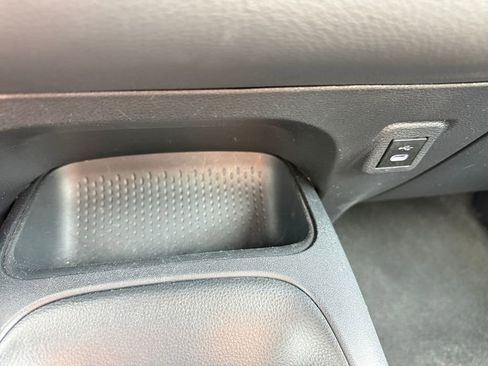 Used 2024 Toyota Corolla LE FWD image 35