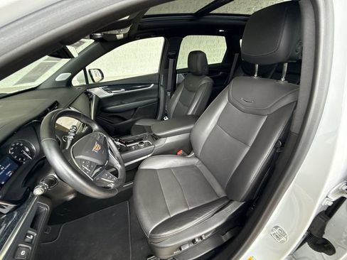 Certified 2025 Cadillac XT5 Premium Luxury image 20