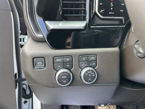 New 2026 GMC Sierra 1500 SLT w/ SLT Premium Plus Package image 16