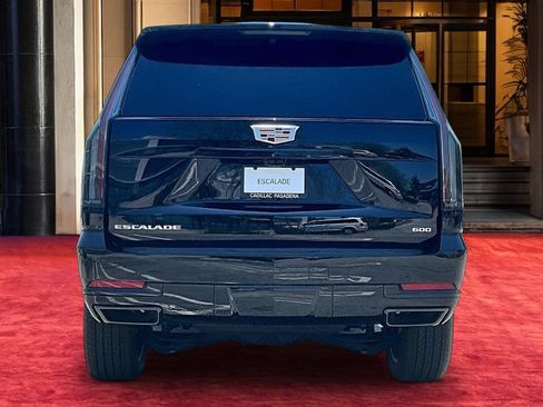 New 2026 Cadillac Escalade Sport AWD/4WD image 5