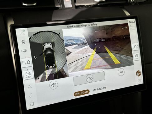 Certified 2025 Land Rover Discovery Sport S image 18