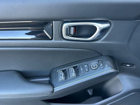 Certified 2022 Honda Civic Touring image 11