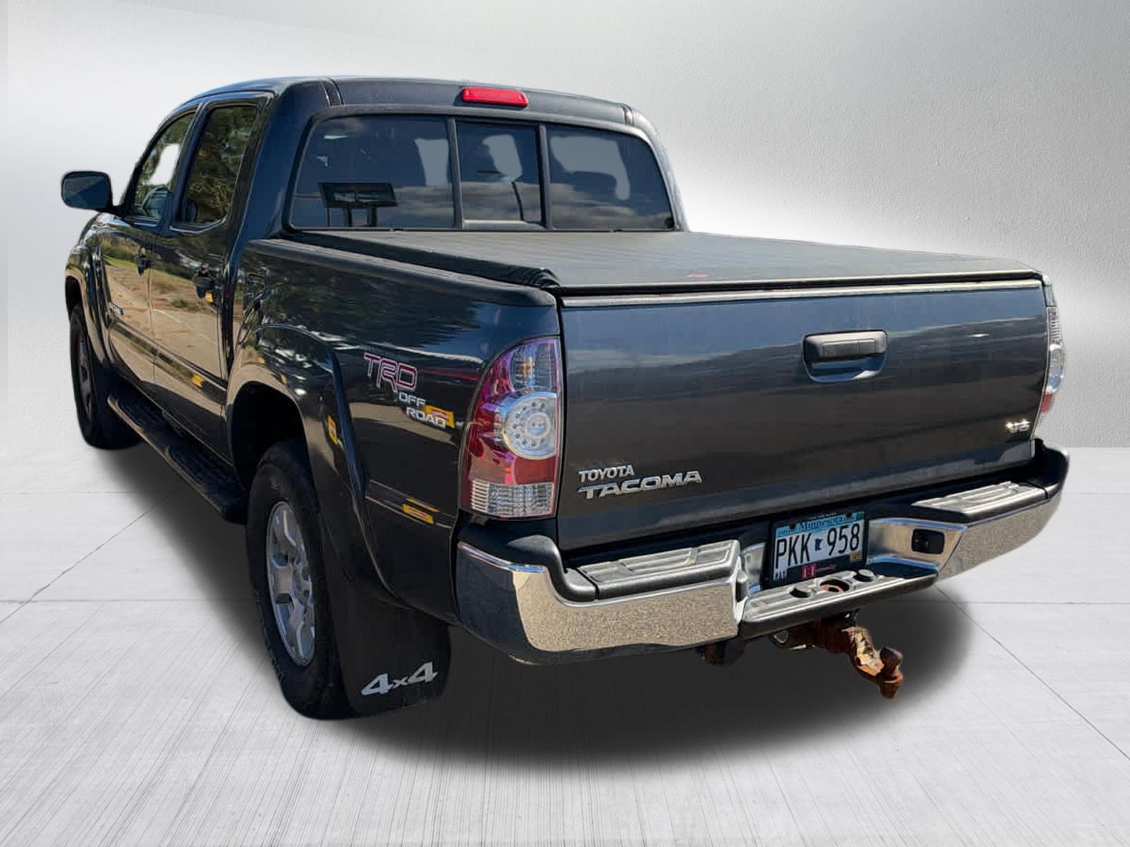 Used 2011 Toyota Tacoma 4x4 Double Cab w/ TRD Off-Road Pkg image 4