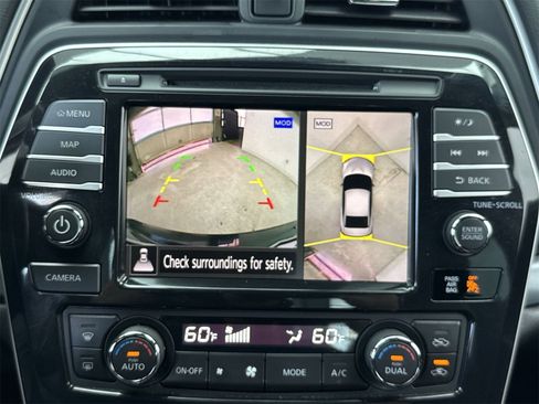 Used 2021 Nissan Maxima SR w/ Sport Mat Group image 26