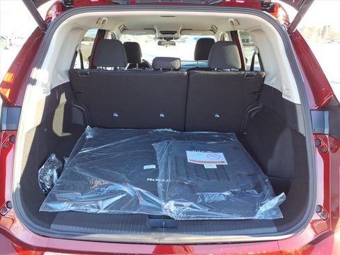 New 2026 Nissan Rogue SV image 9