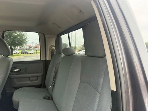 Used 2018 RAM 1500 Classic SLT RWD image 11