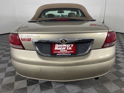 Used 2003 Chrysler Sebring LXi image 22