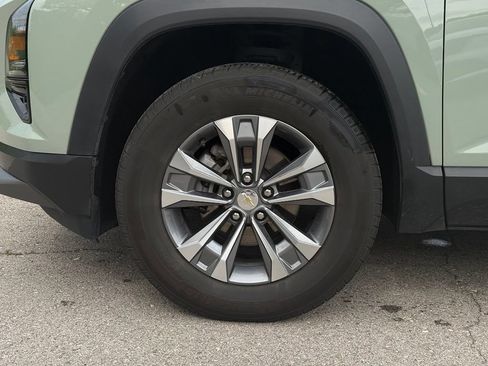 Used 2025 Chevrolet Equinox LT w/ Convenience Package II AWD/4WD image 5
