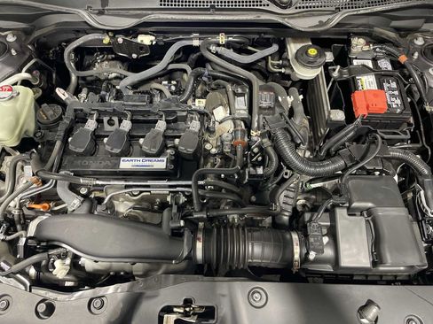 Used 2019 Honda Civic EX image 9