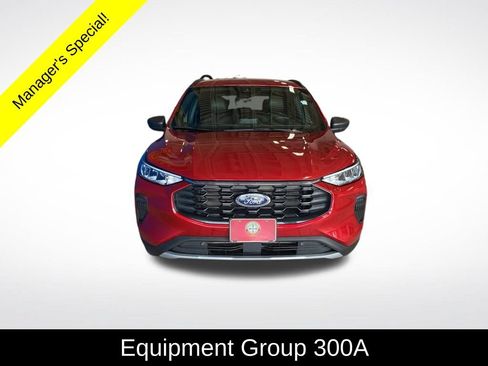 Used 2025 Ford Escape ST-Line AWD/4WD image 2