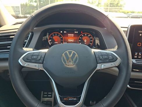 New 2026 Volkswagen Atlas Peak Edition AWD/4WD image 10