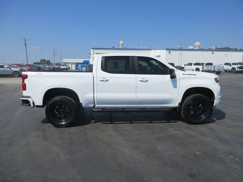Used 2022 Chevrolet Silverado 1500 RST w/ Rally Edition AWD/4WD image 5