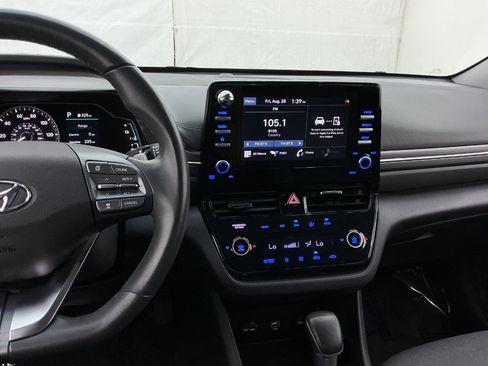 Used 2021 Hyundai Ioniq SE FWD image 33