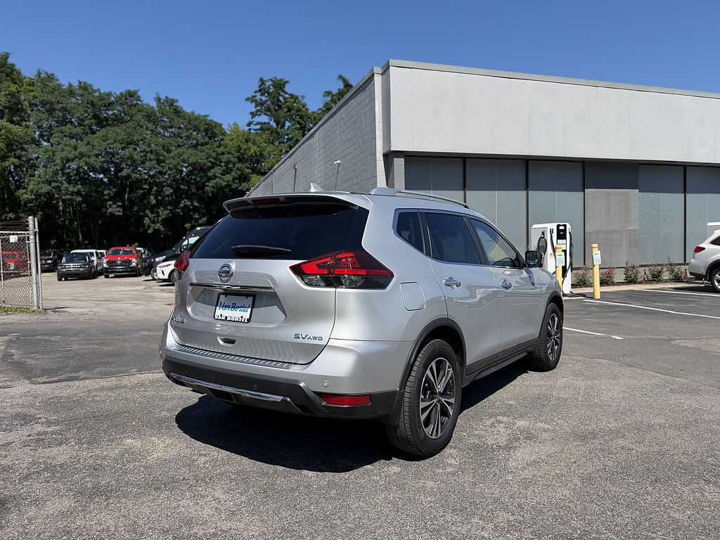 Used 2019 Nissan Rogue SV w/ Premium Package AWD/4WD image 5