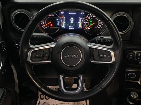 Used 2021 Jeep Wrangler Unlimited Sahara w/ Cold Weather Group AWD/4WD image 15