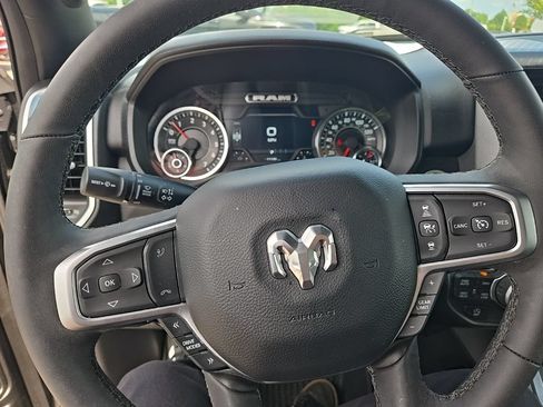 Used 2025 RAM 1500 Big Horn AWD/4WD image 17
