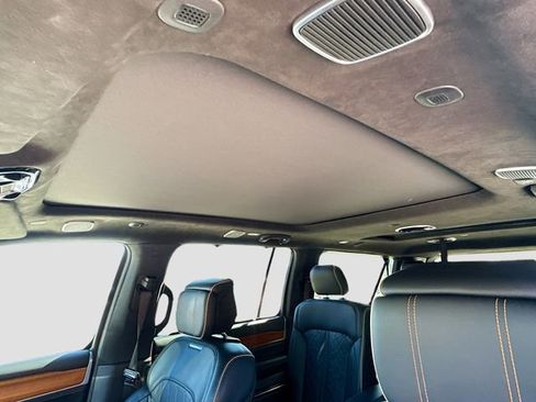 Used 2024 Jeep Grand Wagoneer L Series III image 29