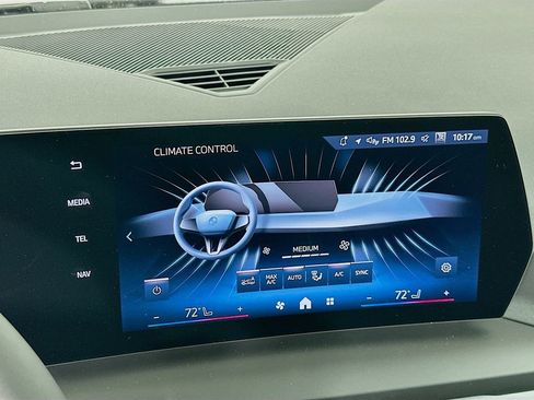 Used 2025 BMW 228i xDrive w/ Technology Package image 14