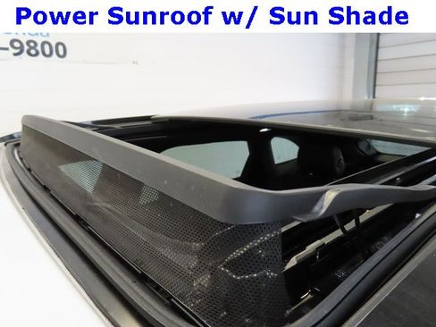 Used 2024 Jaguar F-PACE R-Dynamic S image 31