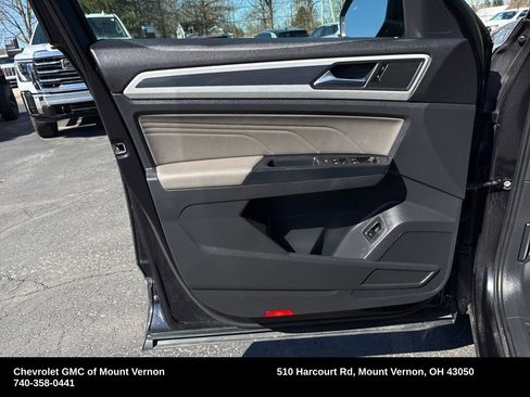 Used 2021 Volkswagen Atlas SEL R-Line image 18