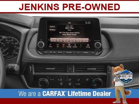 Used 2023 Nissan Rogue S image 13