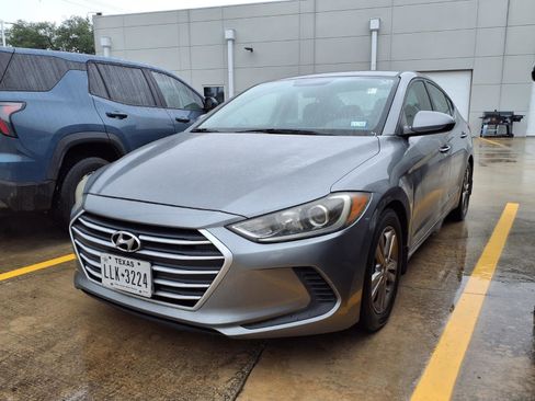 Used 2018 Hyundai Elantra SEL FWD image 1
