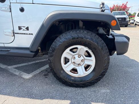 Used 2009 Jeep Wrangler X AWD/4WD image 43