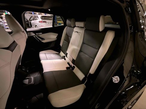 Certified 2025 BMW X2 xDrive28i w/ Technology Package image 20