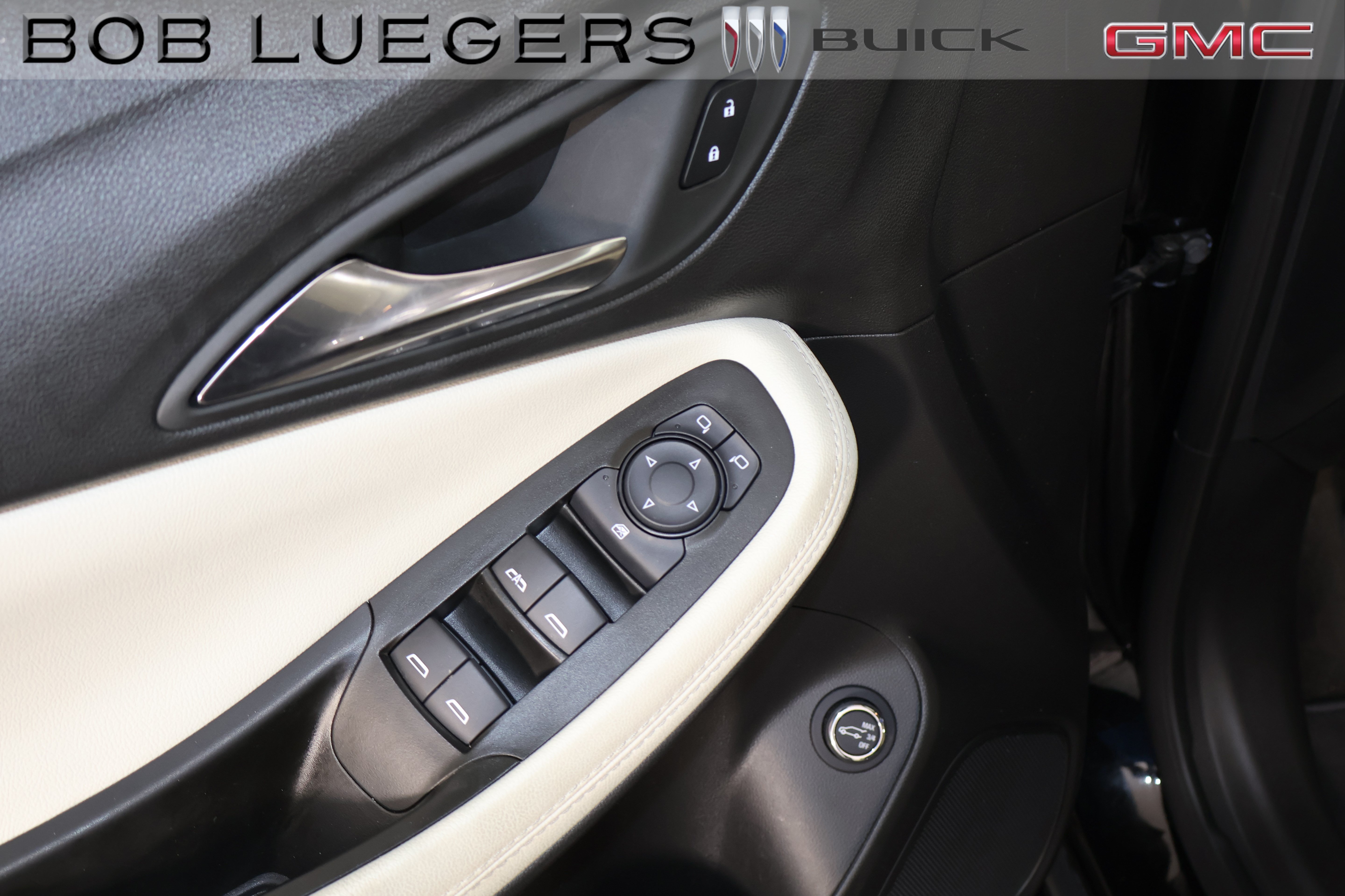 Certified 2024 Buick Encore GX Sport Touring w/ Advanced Technology Package AWD/4WD image 7