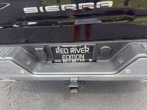 Used 2025 GMC Sierra 1500 SLT w/ SLT Premium Plus Package AWD/4WD image 10